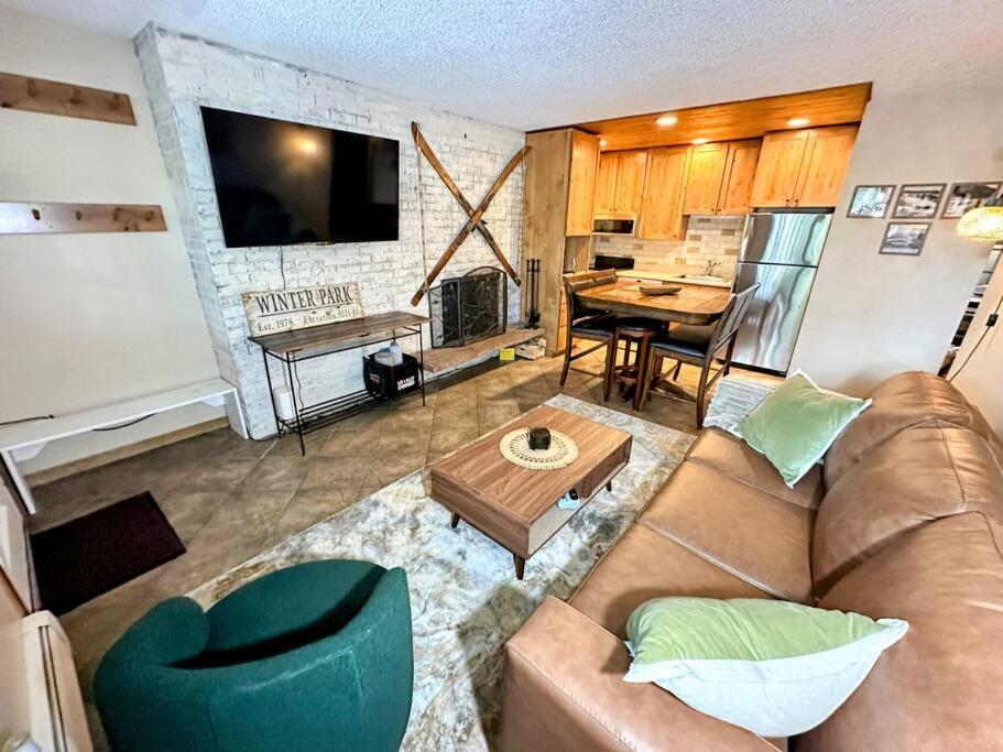 Winter Haus, Winter Park 2 Bedrooms Corner Unit W Outdoor Patio Walking Distance To The Center Of Town ภายนอก รูปภาพ
